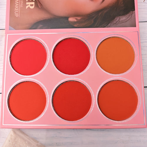 67-Color Plant Squalane Eyeshadow Palette